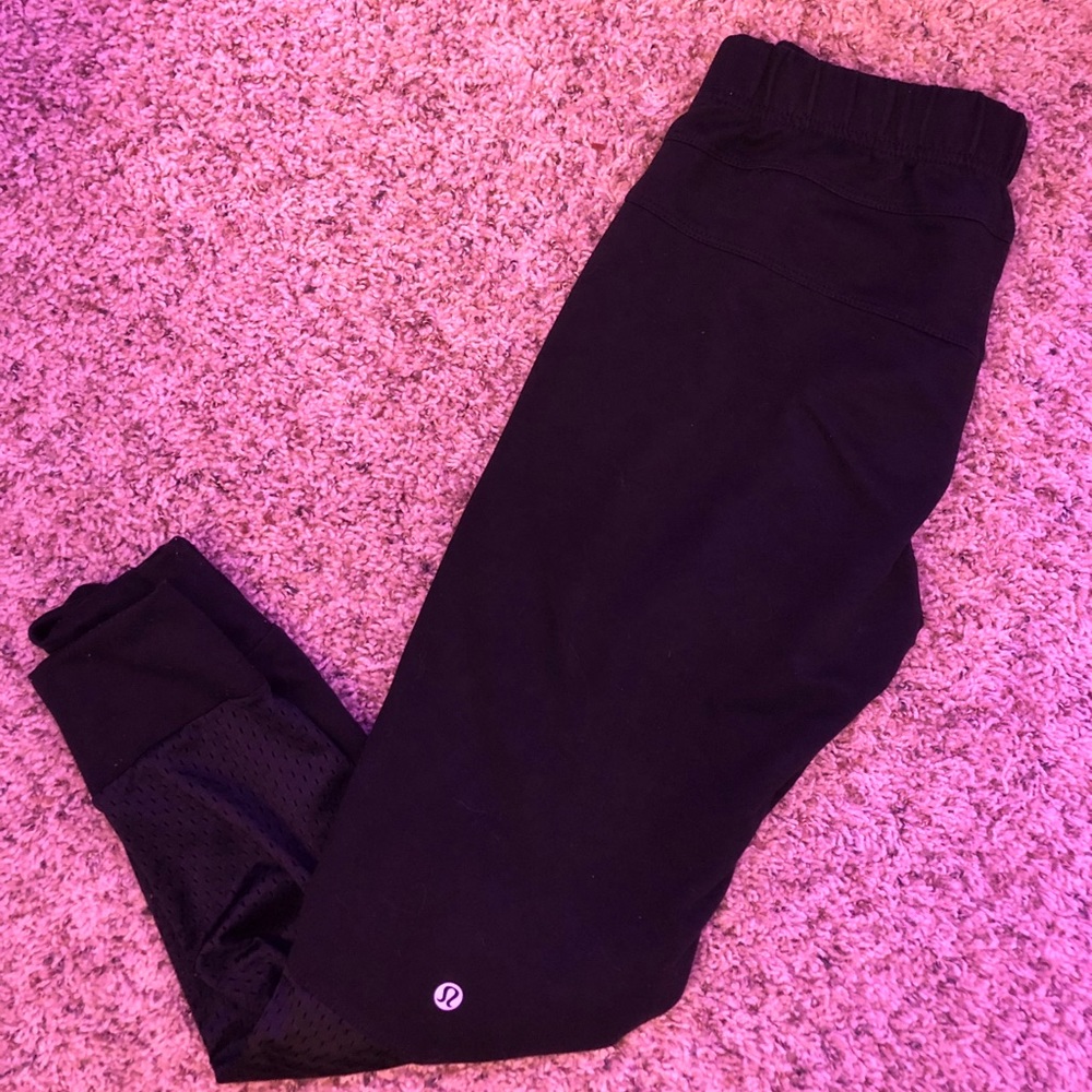 size 2 lululemon joggers!